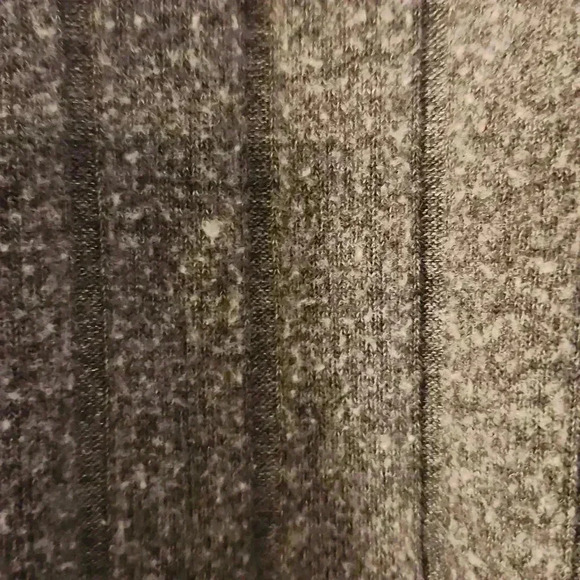 Lightweight Long Hooded Sweater - Picture 5 of 7